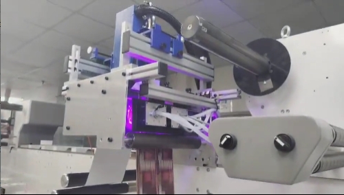 標簽柔版印刷機加裝UV噴碼